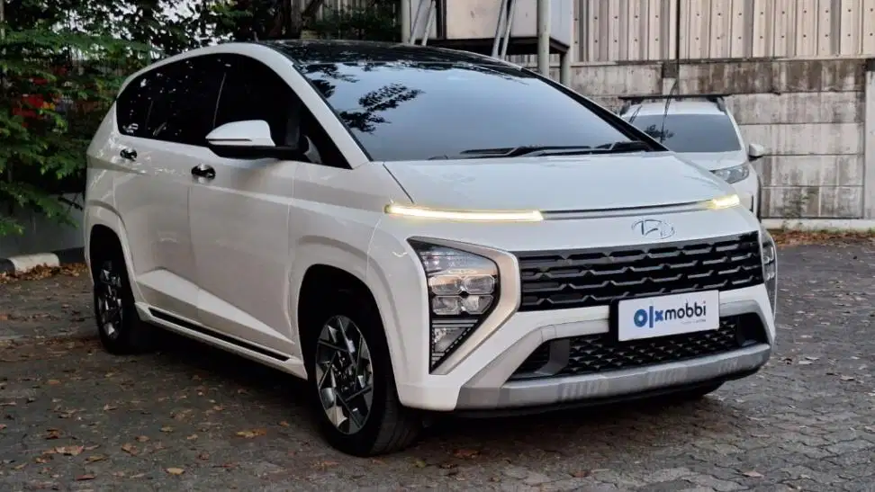 Pajak Panjang - Hyundai Stargazer 1.5 Prime Bensin-AT 2025