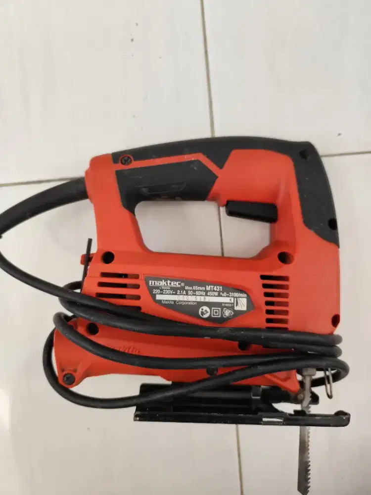 Jual Mesin Gergaji Maktec MT 431