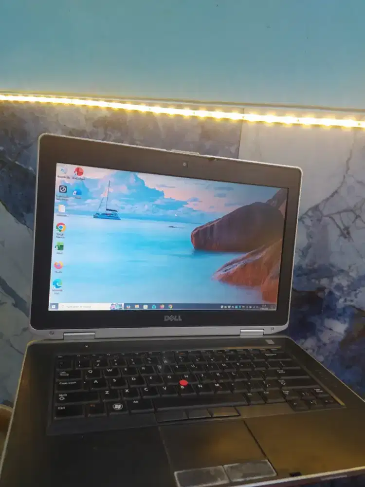 Laptop dell latitude e6430 core i7 dual VGA