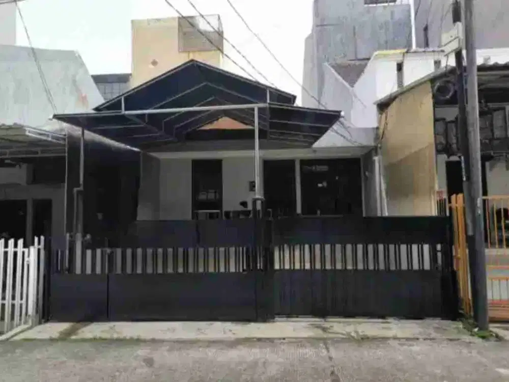 RUMAH KEREN DI KELAPA GADING