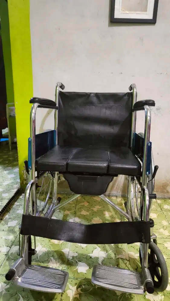Kursi Roda Bekas