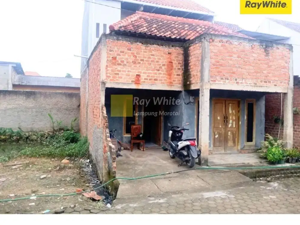JUAL RUMAH 2 LANTAI DAN LAHAN LUAS DI JALAN RAJATIHANG TANJUNG SENANG