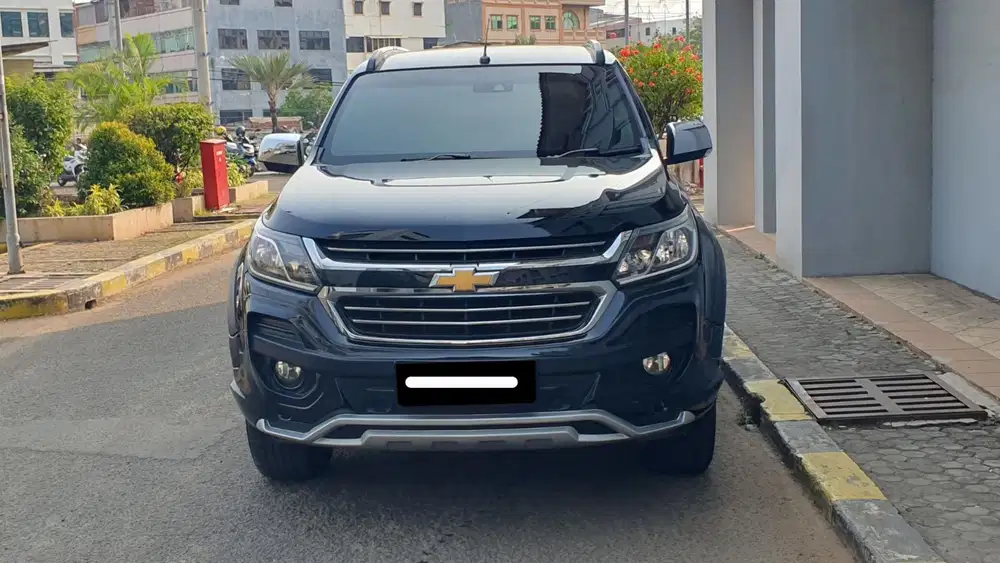 Chevrolet trailblazer ltz duramax 2018 hitam