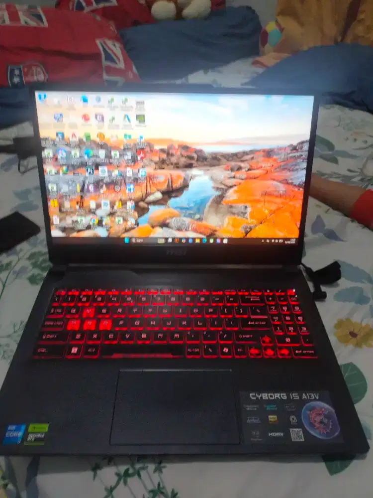 Laptop MSI Cyborg 15 A13V Core i7