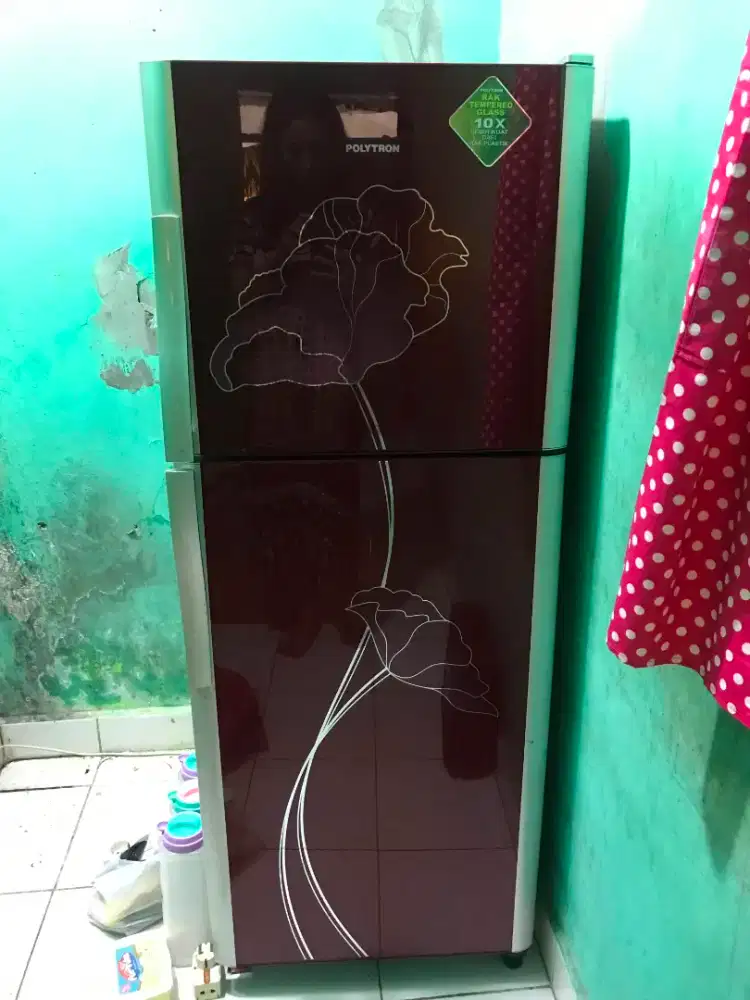 Kulkas polytron 2 pintu