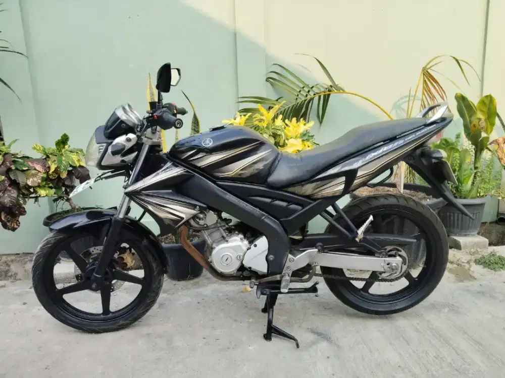 Yamaha Vixion old tahun 2014 di Tangerang