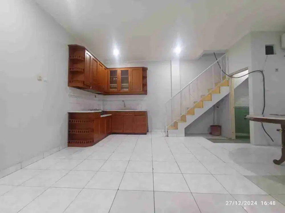 Jual Cepat Rumah di Graha Raya Bintaro Siap Huni 1 1/2 Lantai