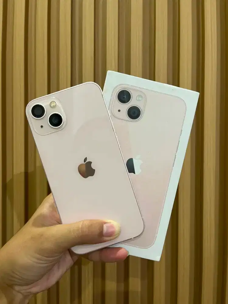 iPhone 13 128GB Ex Garansi Inter LL/A – FULLSET