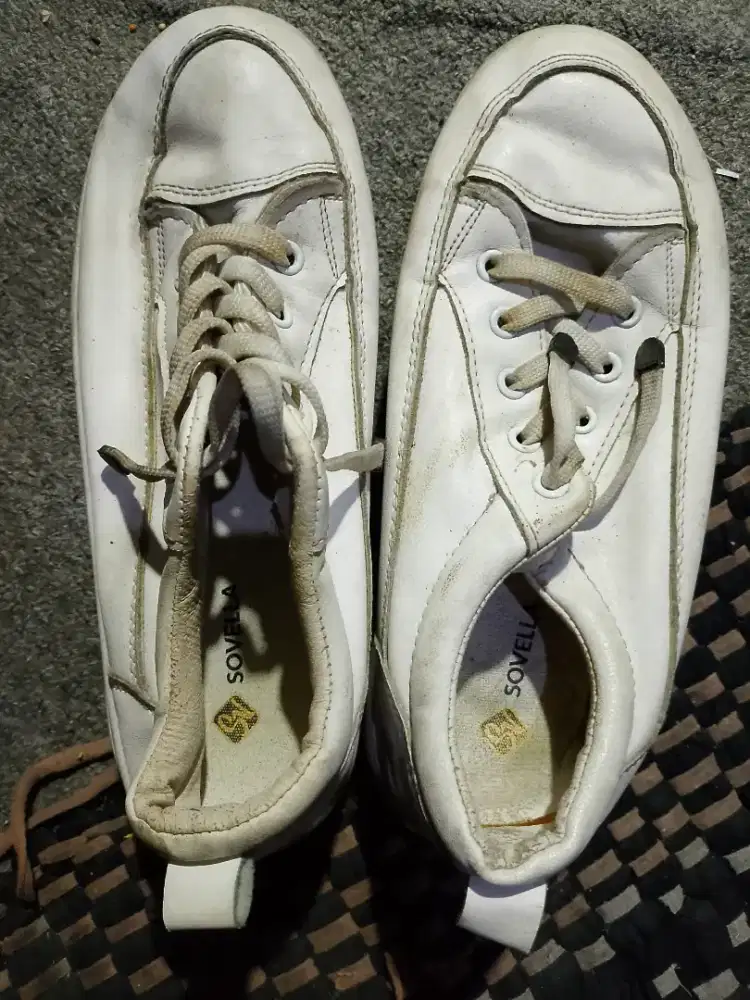 Sepatu Wanita bekas