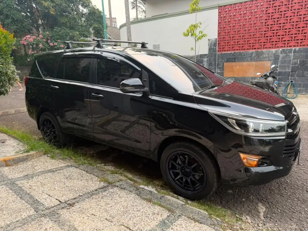 INNOVA REBORN TYPE V-2.4 AT DIESEL 2017