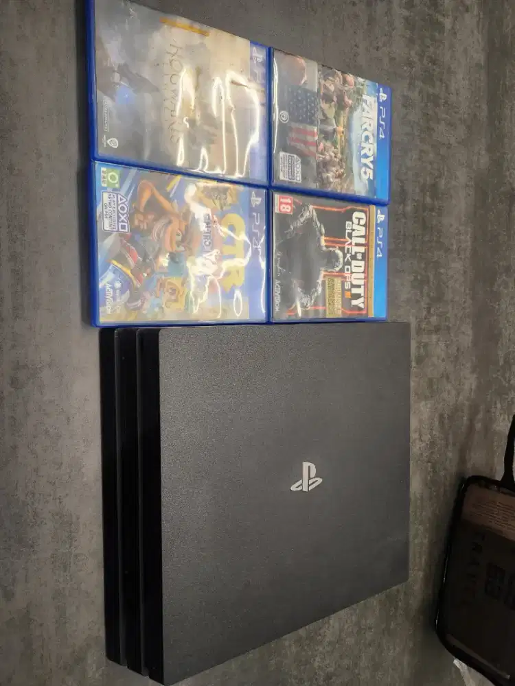 DIJUAL PS4 PRO 1TB ORIGINAL