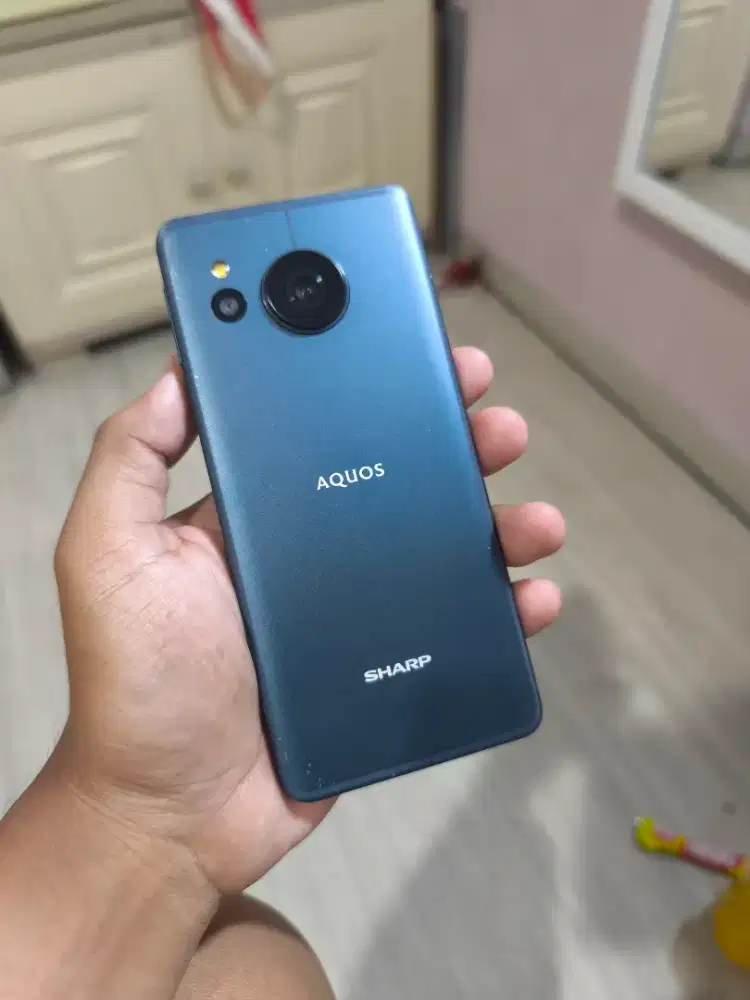 Sharp Aquos sense 8