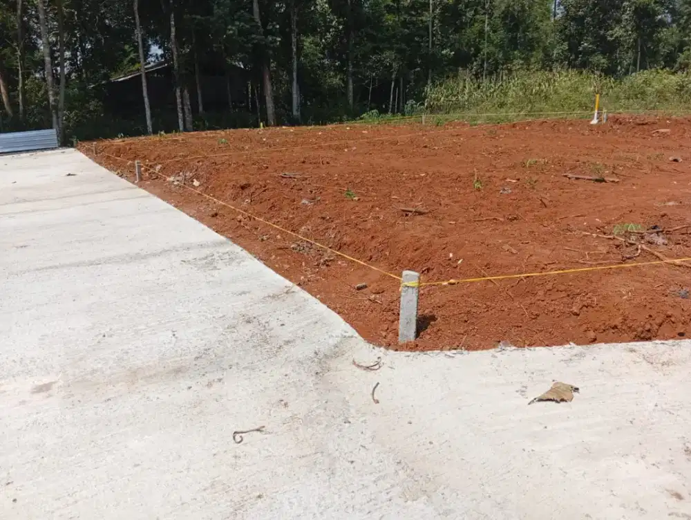 TANAH SIAP BANGUN SHM LINGKUNGAN ASRI DEKAT JALAN RAYA