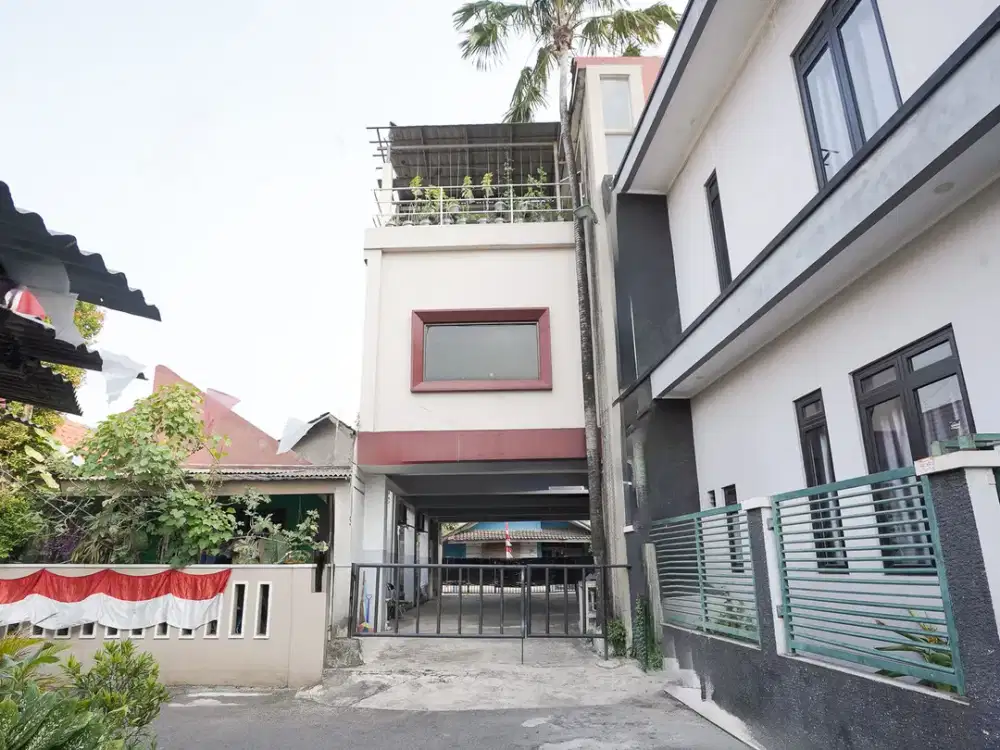 Rumah 3 Lt SHM Siap KPR 15 Mnt ke Gerbang Tol Cililitan J-52467