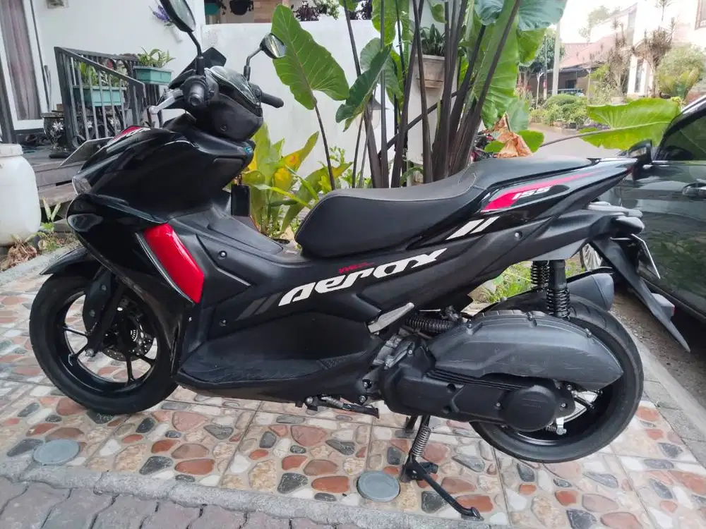 Dujual Motor Yamaha Aerox bekas 2023 w/Hitam