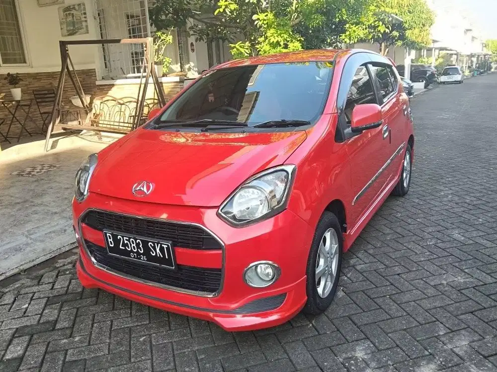 Daihatsu Ayla X Elegant Th 2016 a/t Merah Metalik Mulus DP 10 Jt