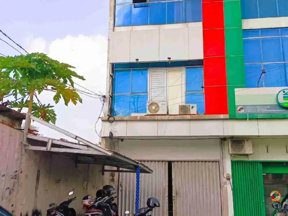 DIJUAL – Ruko 2 Lantai Parkir Luas Samping SPBU Gajah Raya