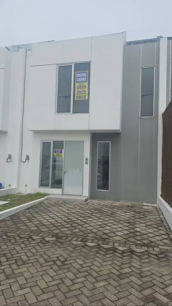 Dijual Rumah 2 lantai di The Cemandi Jl Raya Kalanganyar Sidoarjo
