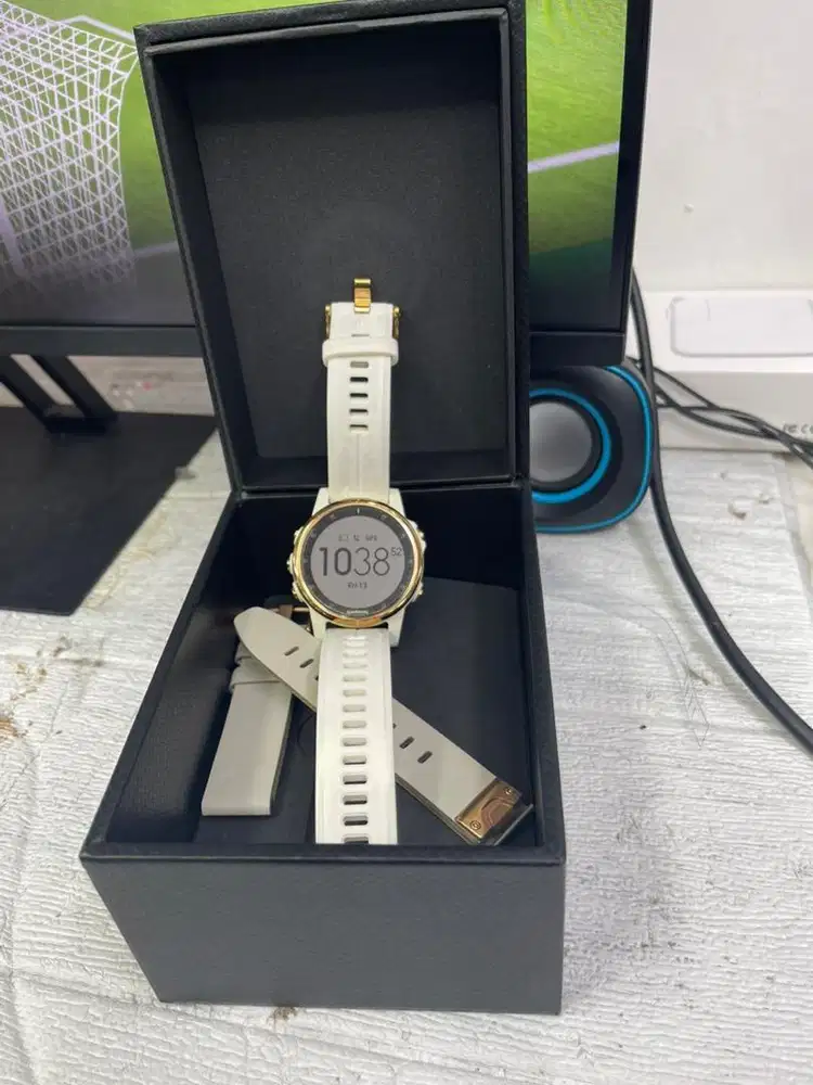 GARMIN FENIX 5s plus original resmi | bekas