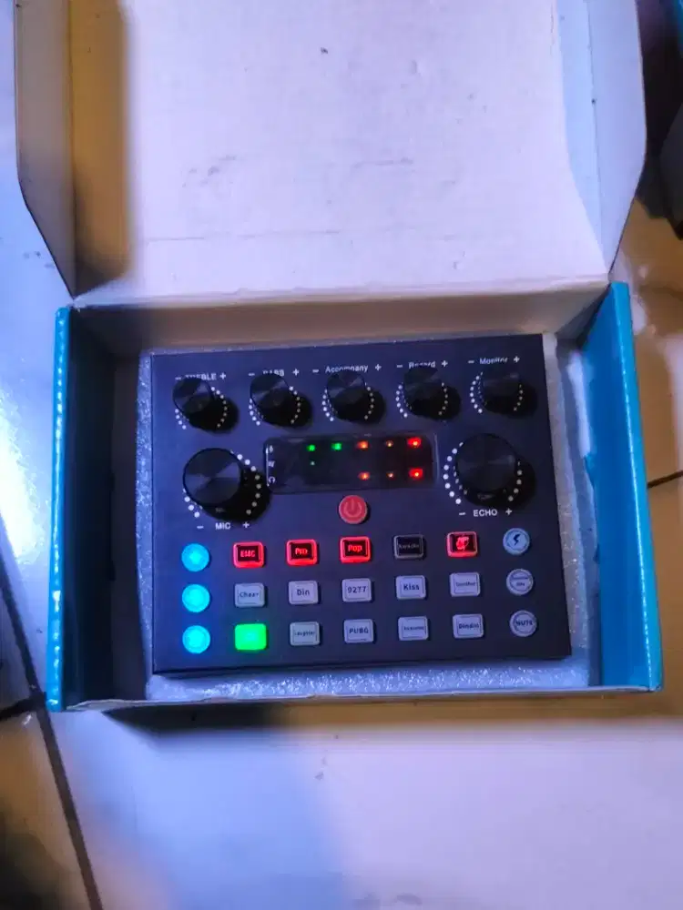 Soundcard v8 s batangan