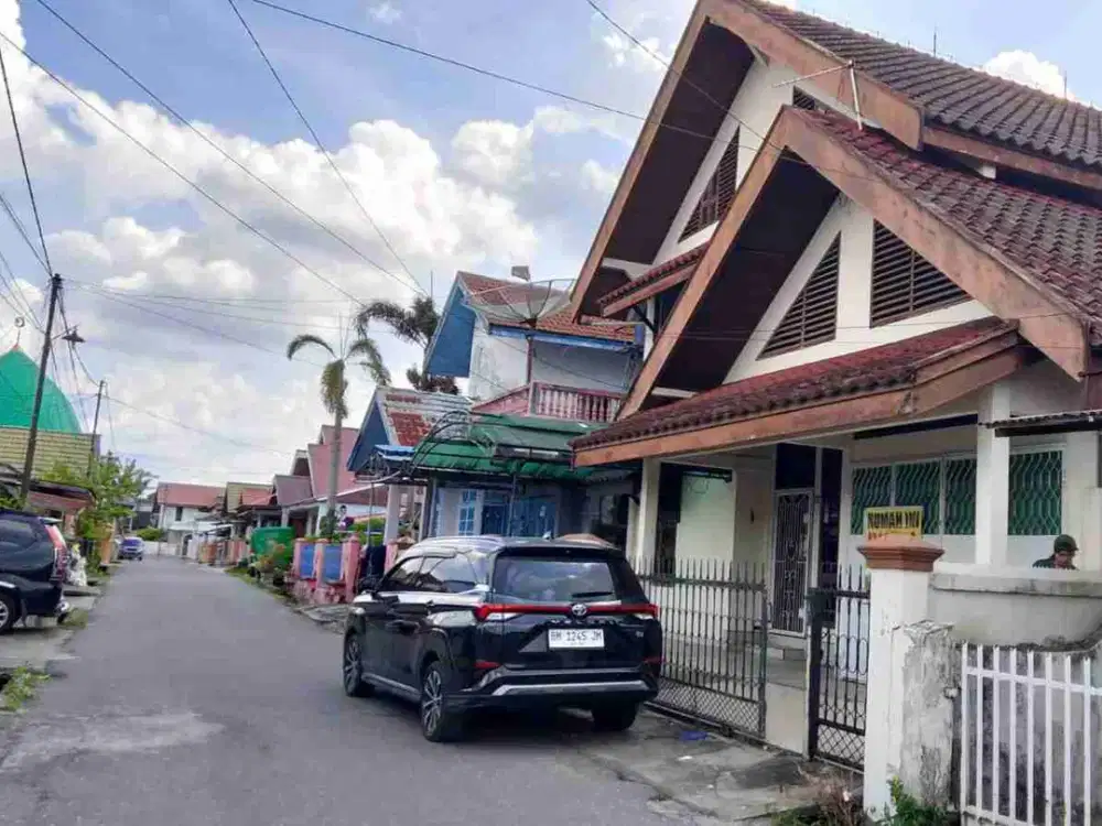 JUAL CEPAT RUMAH MURAH 2 LANTAI DIJANTUNG KOTA DEKAT KE Rs.PMC