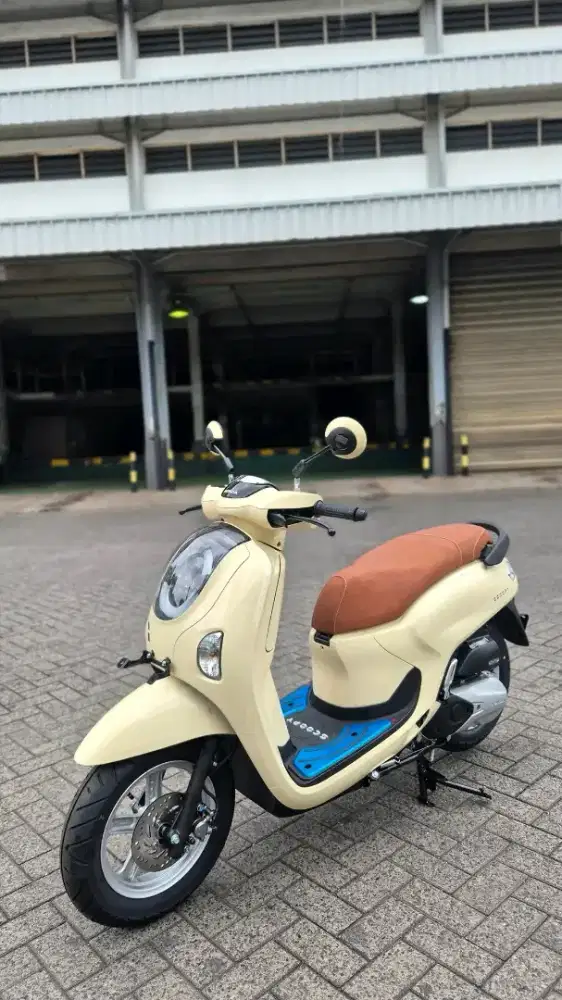 HONDA SCOOPY STYLISH KREM