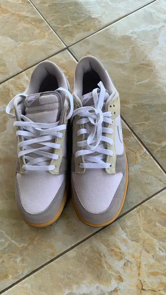 Nike dunk Low phantom white