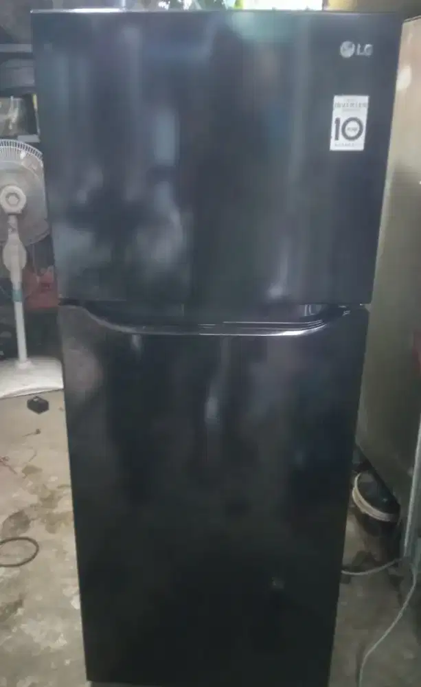 Kulkas 2pintu merek LG