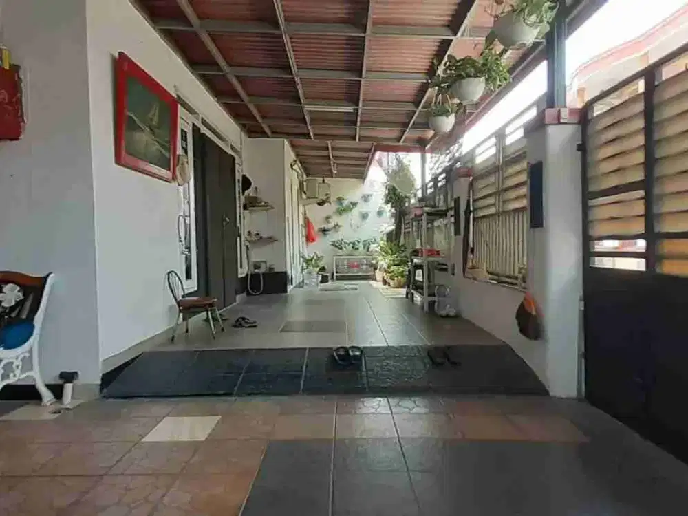 Rumah Hoek Murah Strategis di Komplek Duren Jaya Bekasi Siap Huni Tenang dan Nyaman