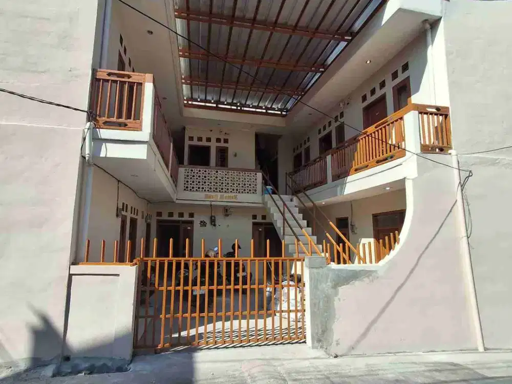 Rumah kost 17 kamar tidur bangunan baru dekat kampus dan rumah sakit