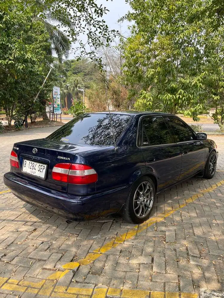 Toyota Corolla 2000 Bensin