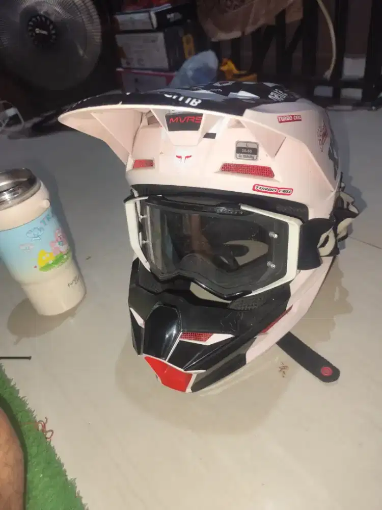 JUAL HELM FOX V1