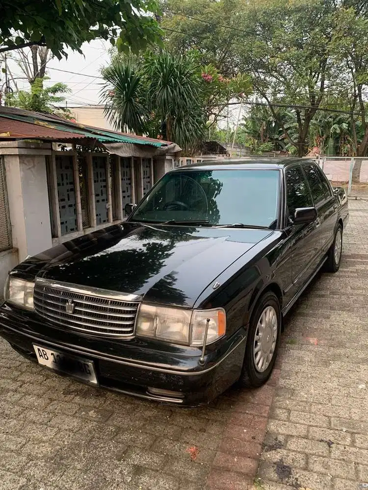 Toyota Crown 1993 Bensin