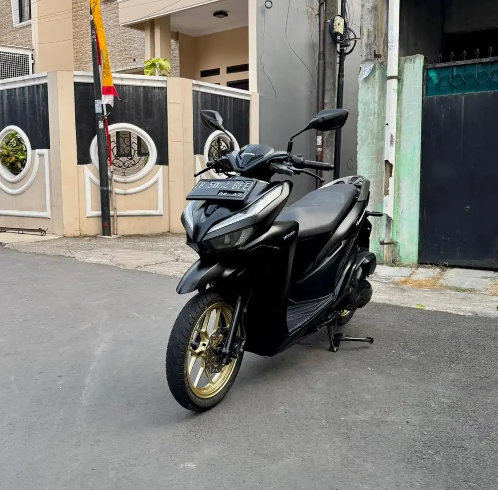 Honda Vario 125 CBS ISS (Tipe Tertinggi) MULUSSS Pajak Panjang
