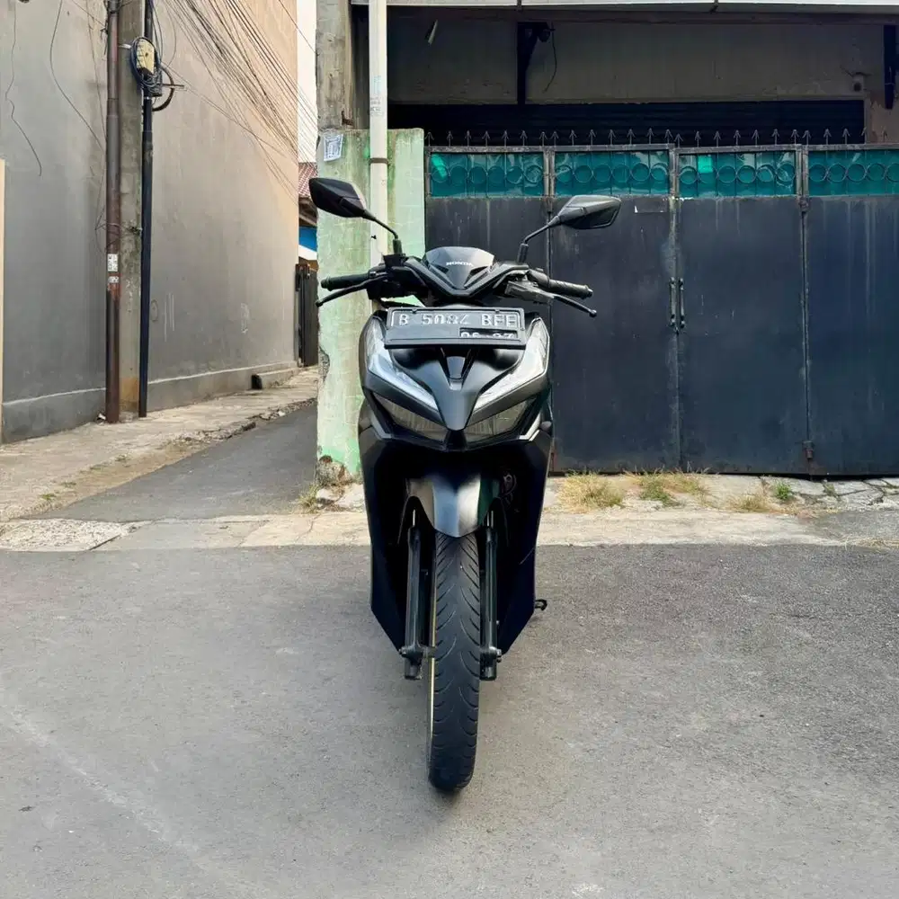Honda Vario 125 CBS ISS (Tipe Tertinggi) MULUSSS Pajak Panjang