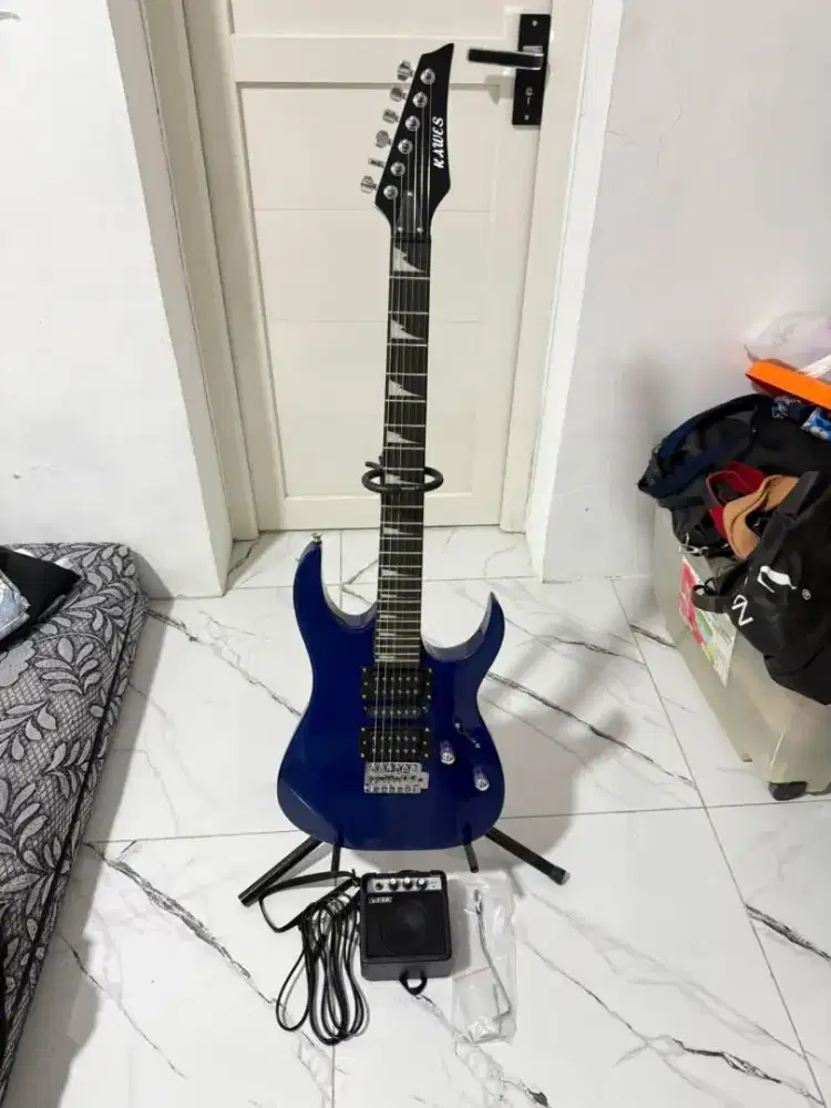 GITAR LISTRIK MERK KAWES