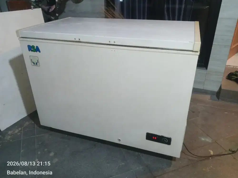 Freezer box 300L RSA SECOND BEKAS