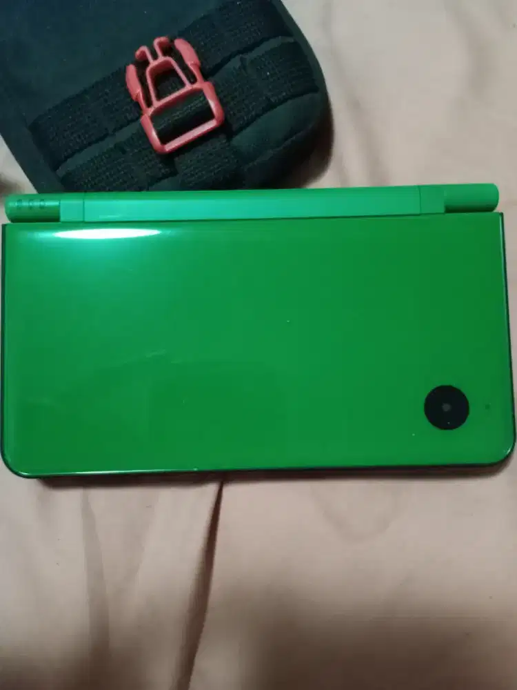 Dijual Nintendo DS LL/NDS XL