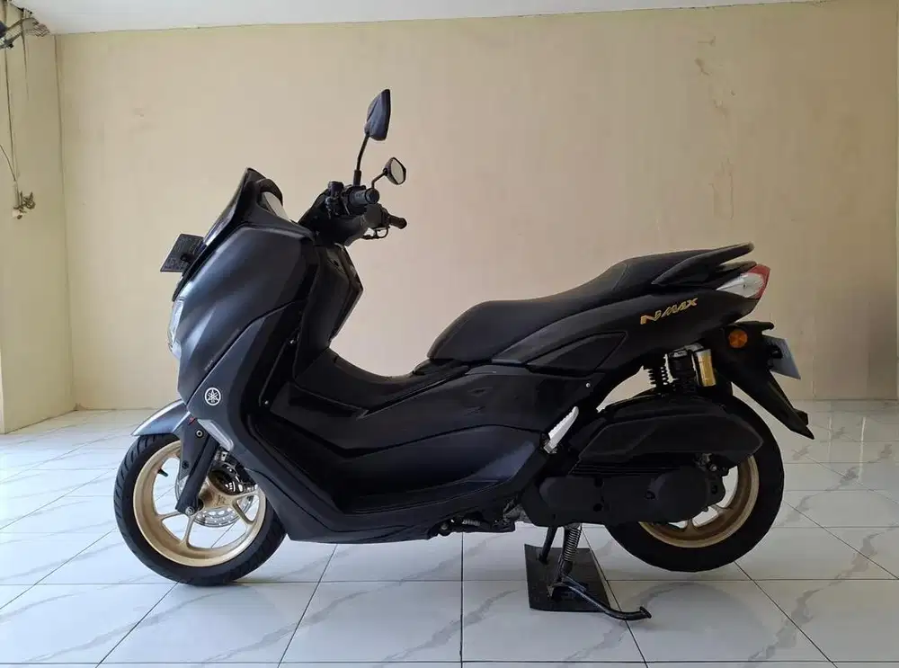 Yamaha Nmax New Keyless ABS (Tipe Tertinggi) MULUSSS Pajak Hidup