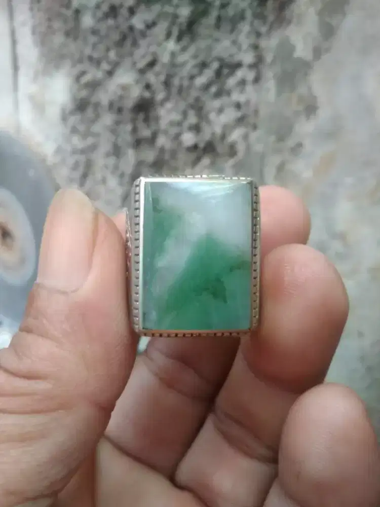 Cincin Ice Jade Kristal Gradasi Hijau
