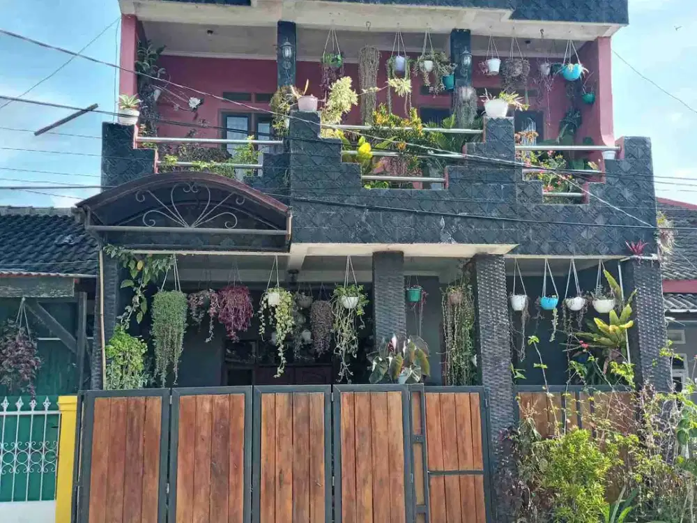 Murah Jual cepat saja Rumah 2 lantai griya jatinangor 1 tànjung sari