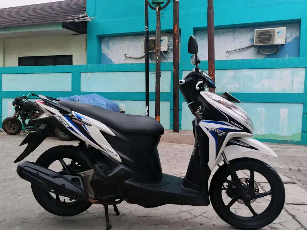 Honda Vario 125 cc kzr fi esp halus mulus terawat