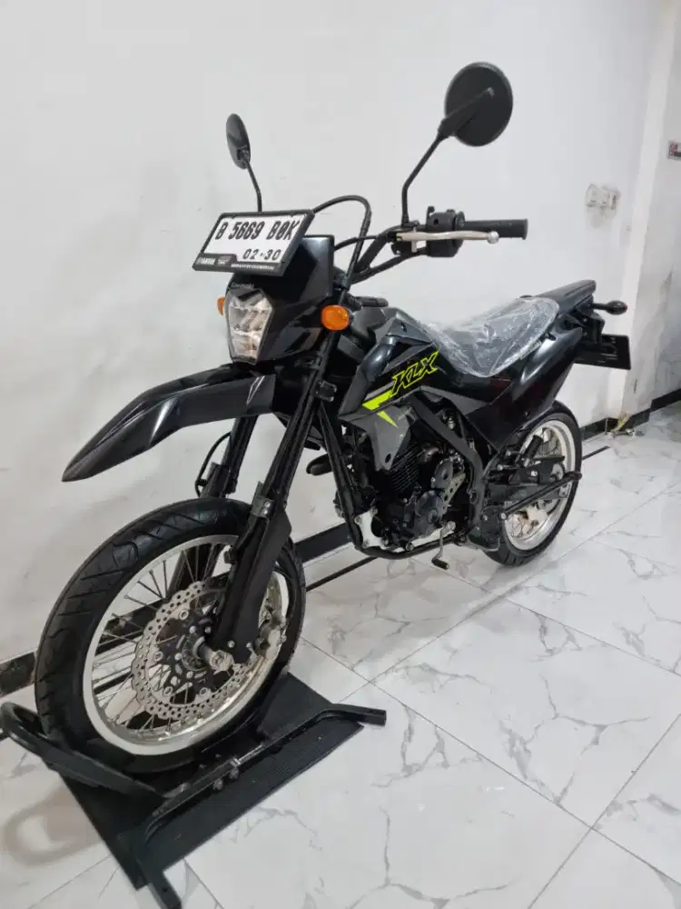 Kawasaki KLX 150 SM USD LED 2025 bl 2 pajak 2027 Supermoto Bisa kredit
