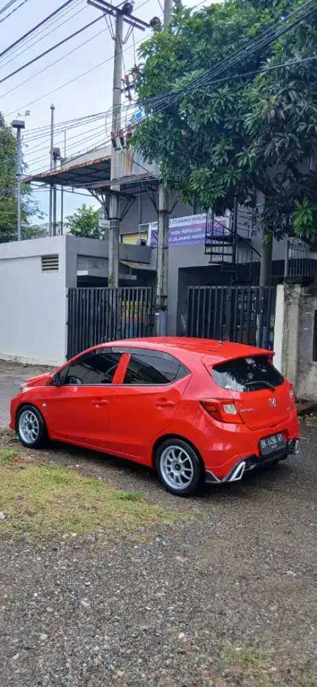 Honda brio satya tipe e manual NIK 2022 bulan 11 pemakaian 2023