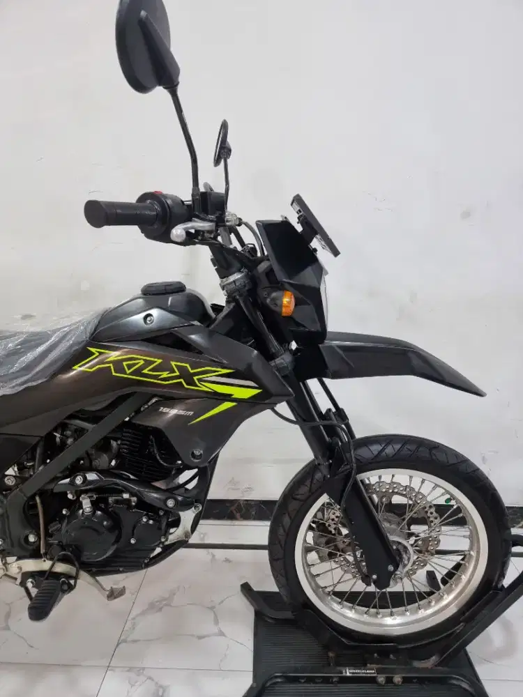 Kawasaki KLX 150 SM USD LED 2025 bl 2 pajak 2027 Supermoto Bisa kredit