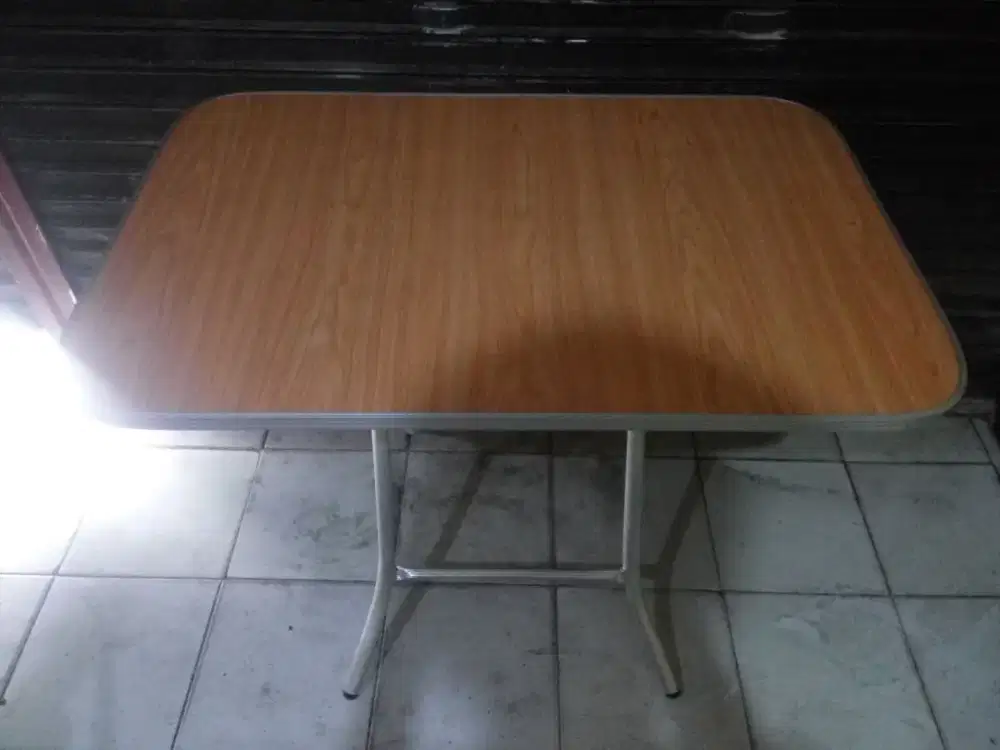 Meja Makan Lipat Kaki Alumunium 60×90×74