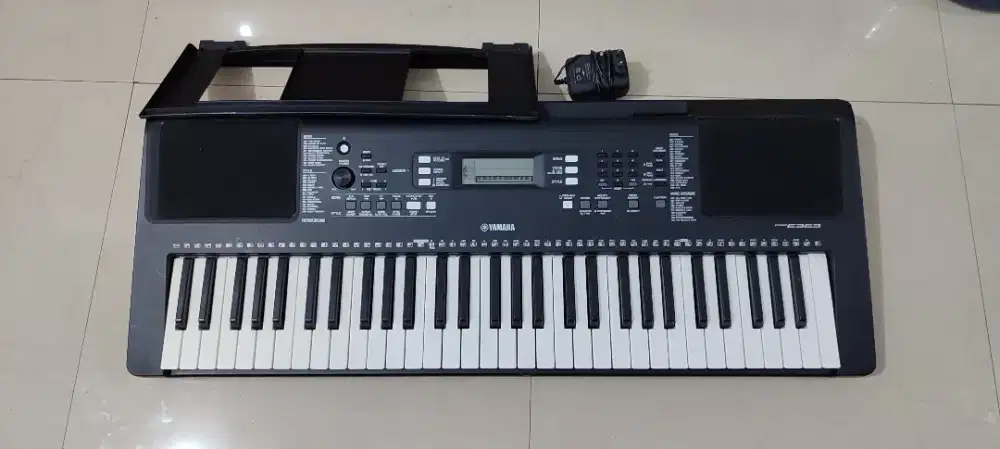 Keyboard Yamaha PSR E363 bekas