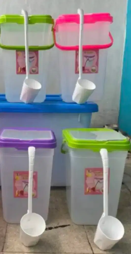 Jual tempat es aqurium ada 5pcs + Gayung uk 30L