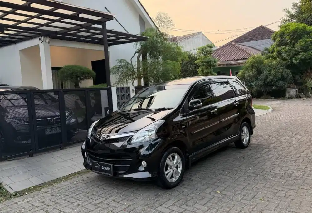 Toyota Avanza Veloz Luxury 2015 1.5 AT low km non xenia