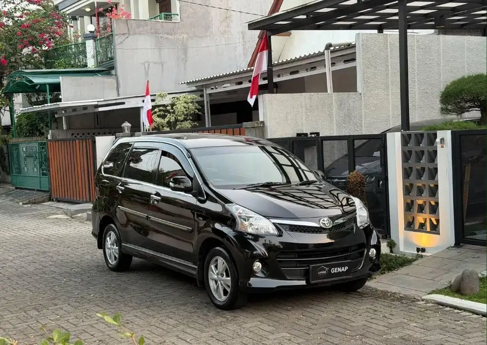 Toyota Avanza Veloz Luxury 2015 1.5 AT low km non xenia